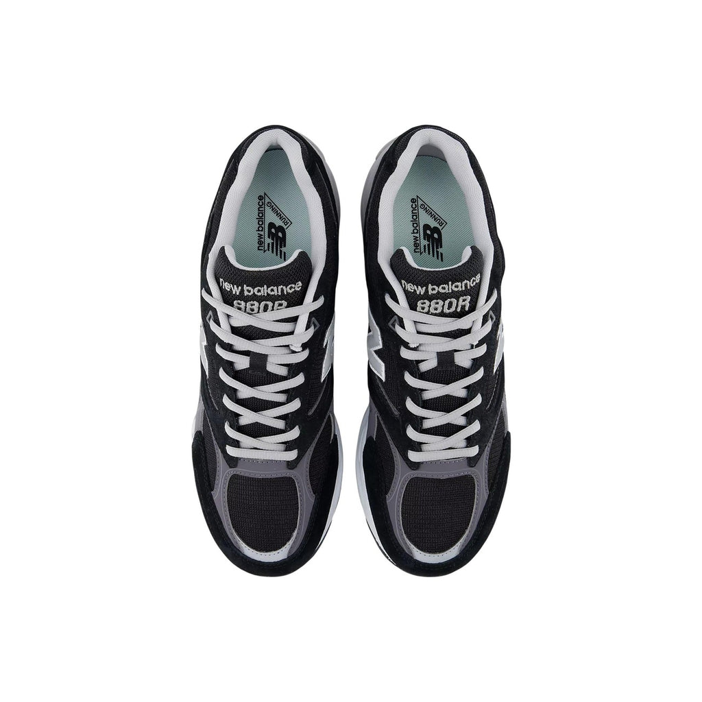 New Balance Men Sneakers